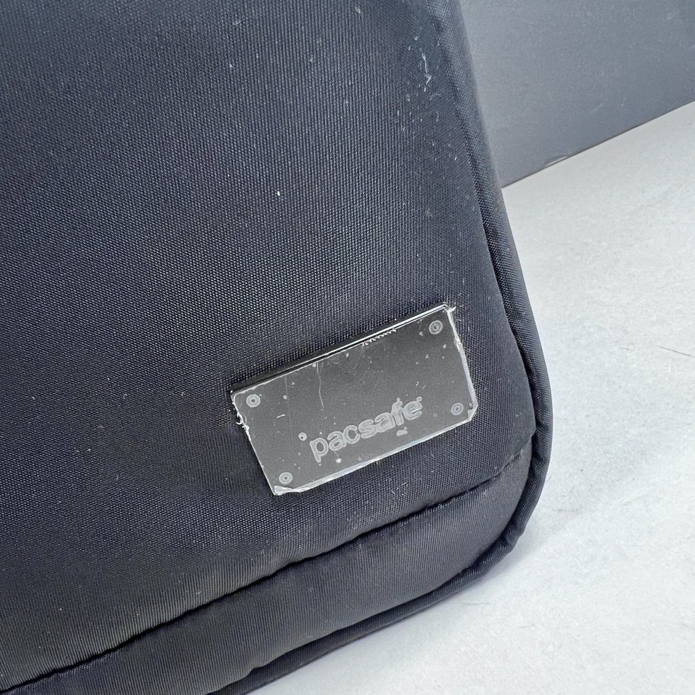 Pacsafe Citysafe CS7 Anti-Theft Crossbody Travel Shoulder Bag Black - Picture 2 of 13